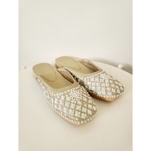 Elegant Cream Embellished Women's Shoes